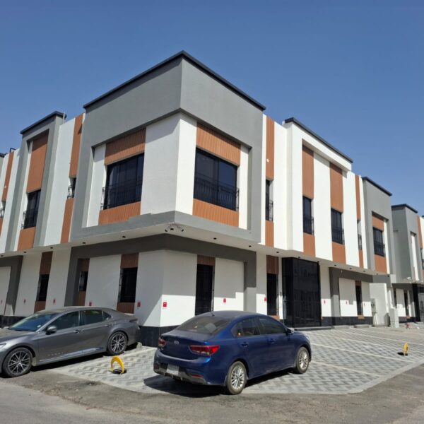 WhatsApp Image 2025 11 01 at 11 28 49 PM 1 600x600